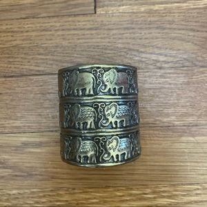 5/$25 🌞Elephant cuff bracelet